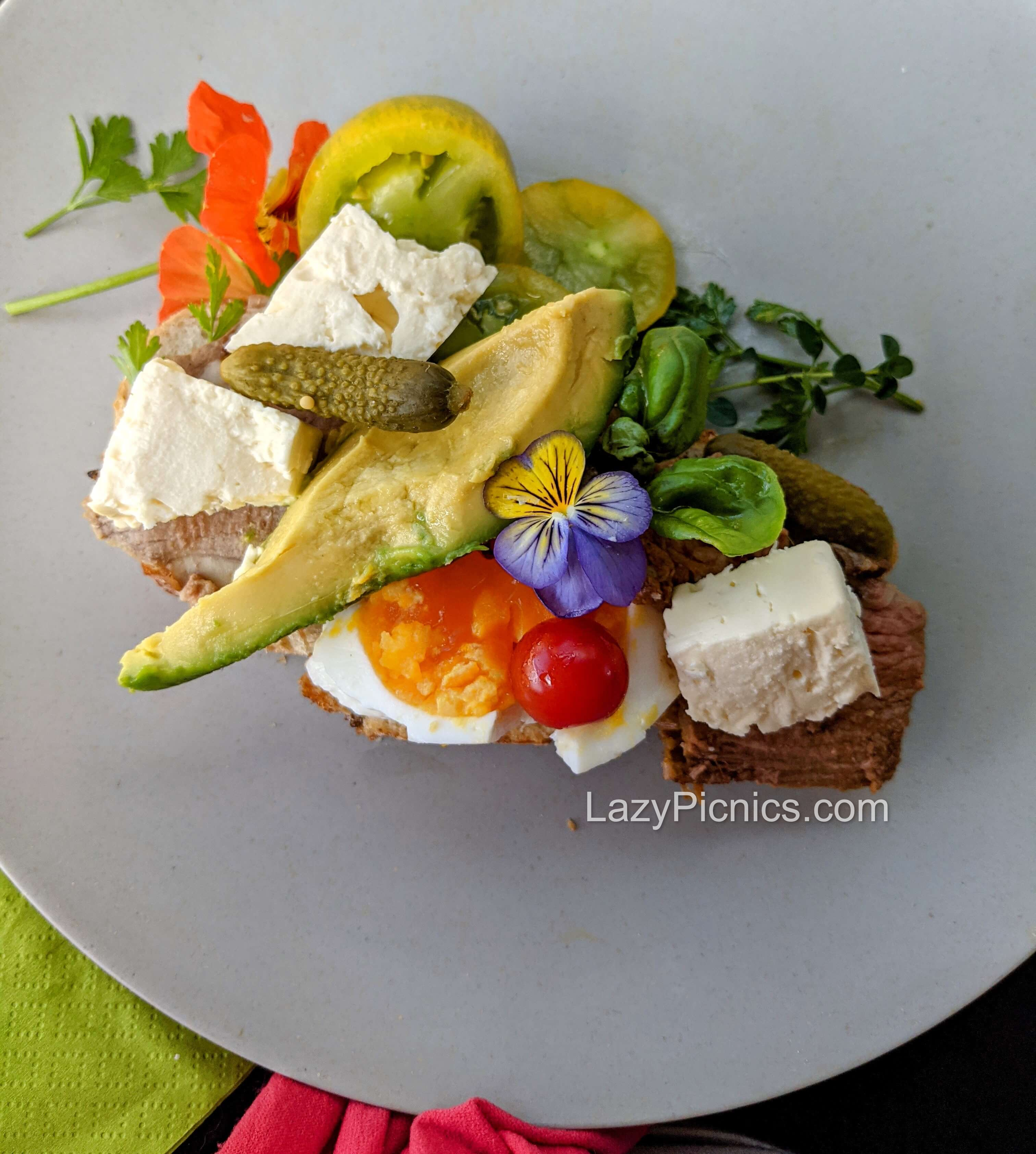 An open sandwich... so yummy!