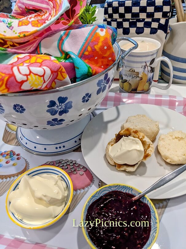 scones with plates